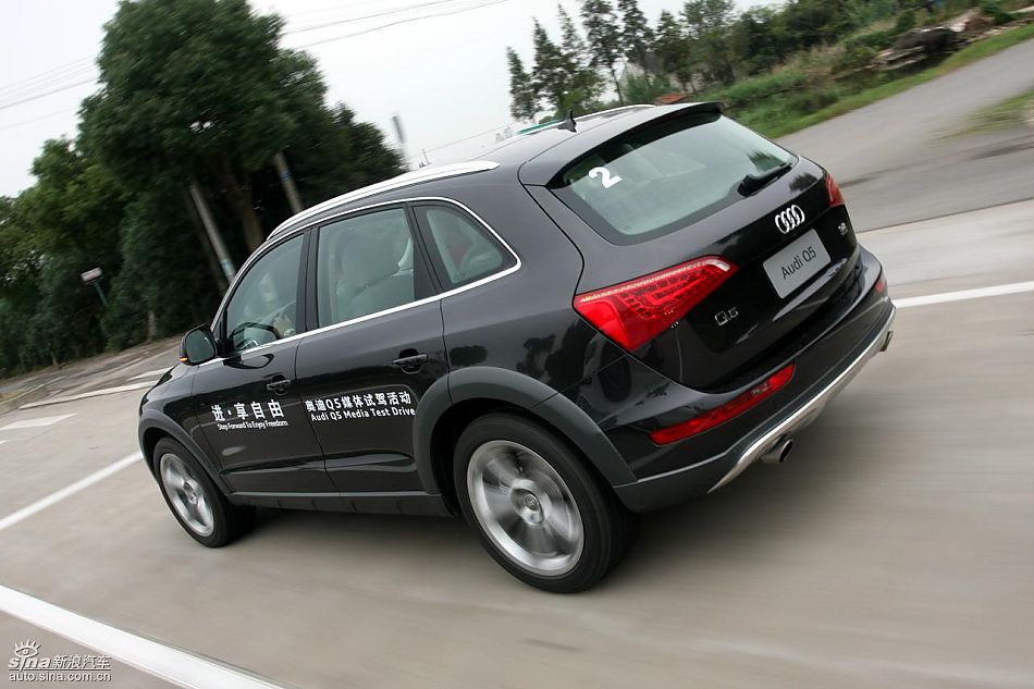 新浪汽车试驾进口奥迪Q5