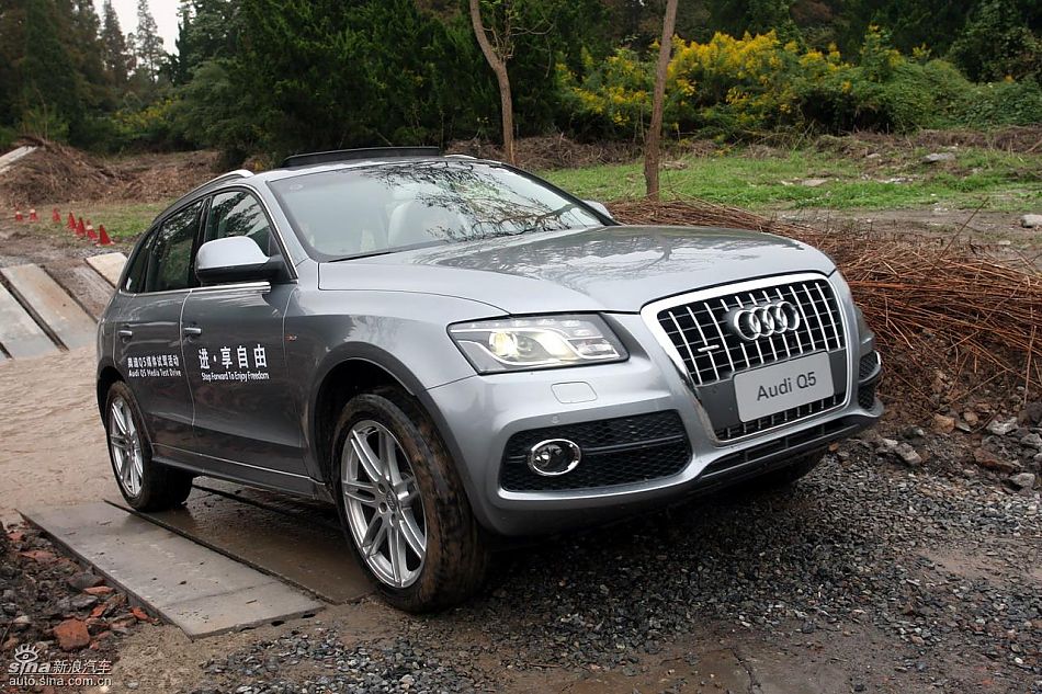新浪汽车试驾进口奥迪Q5