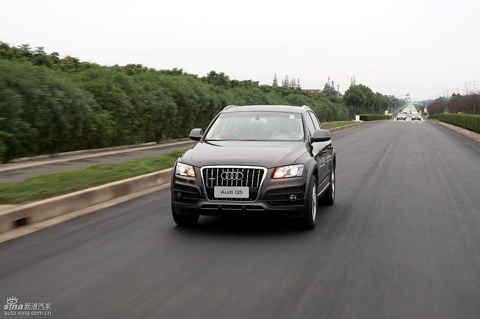 新浪汽车试驾进口奥迪Q5