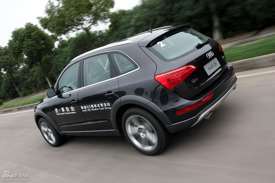 新浪汽车试驾进口奥迪Q5