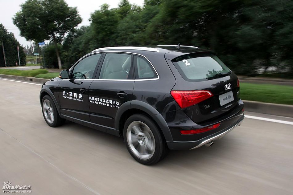 新浪汽车试驾进口奥迪Q5