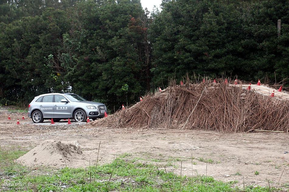 新浪汽车试驾进口奥迪Q5