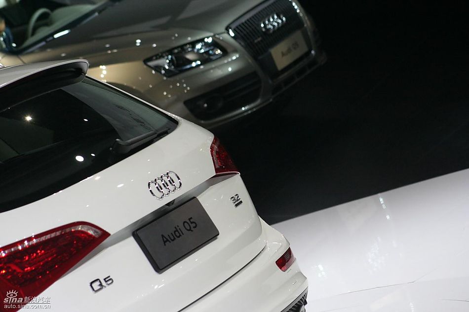 奥迪Q5上市现场图