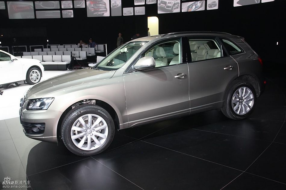 奥迪Q5上市现场图