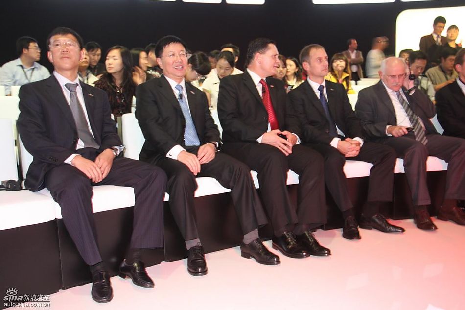 奥迪Q5上市现场图