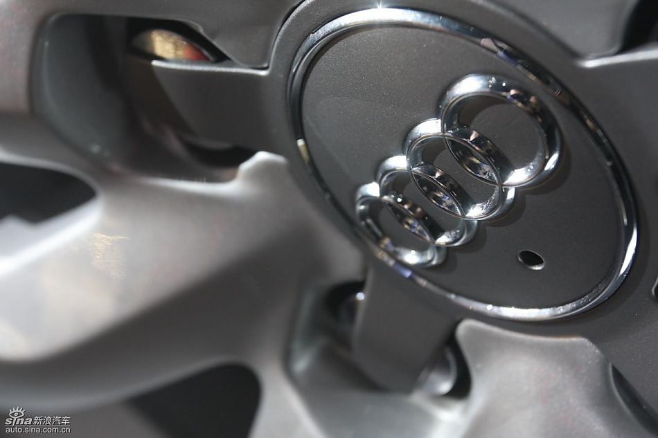 奥迪Q5上市现场图