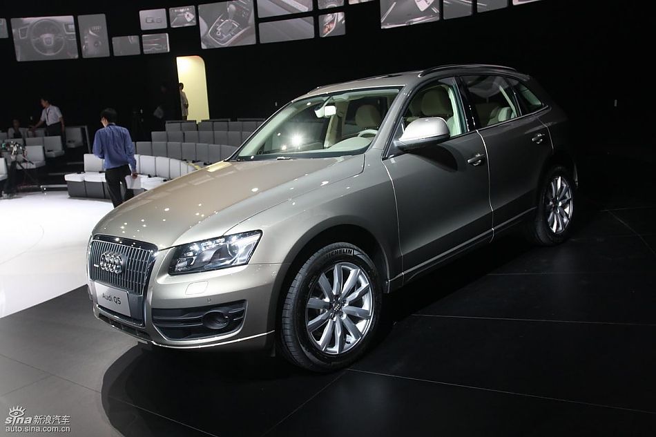 奥迪Q5上市现场图