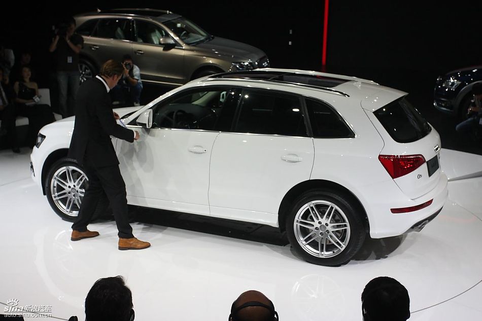 奥迪Q5上市现场图