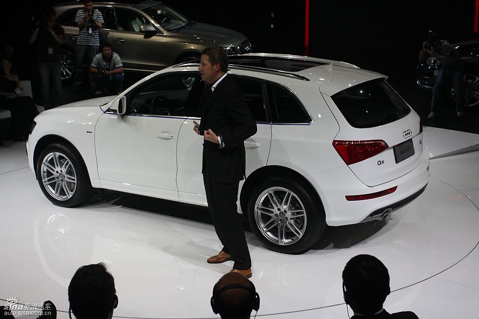 奥迪Q5上市现场图