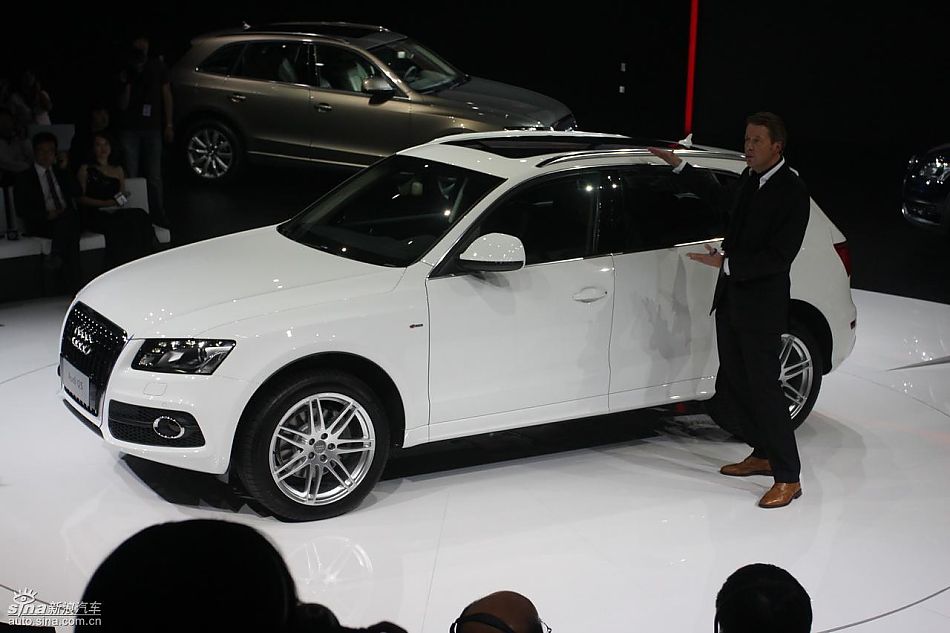 奥迪Q5上市现场图