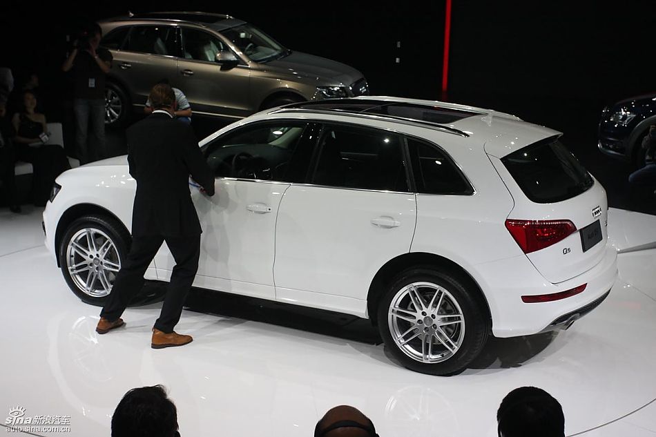 奥迪Q5上市现场图