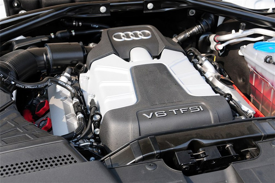 2013款 45 TFSI quattro 运动型 引擎底盘