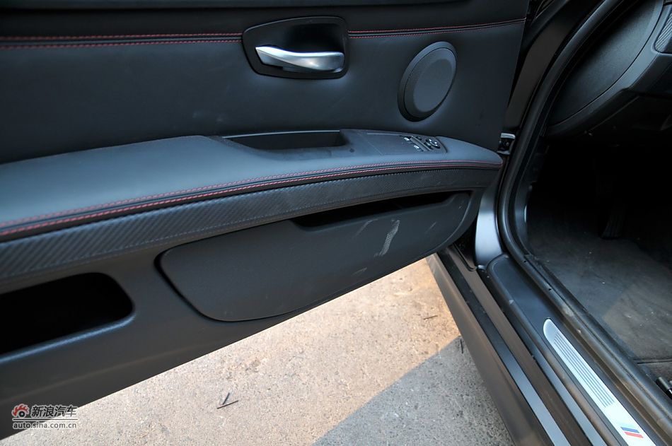 2011款宝马M3亚光磨砂板