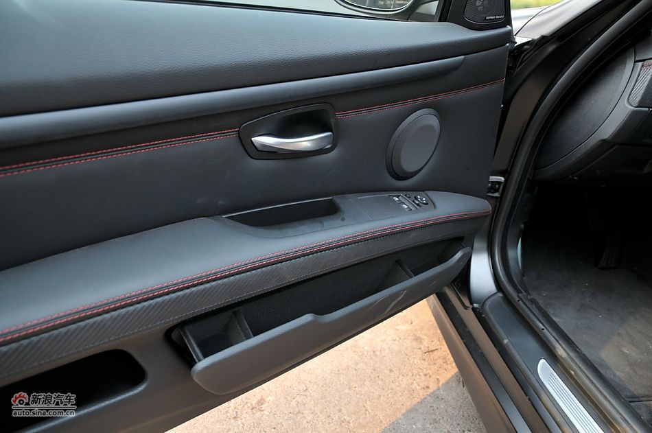 2011款宝马M3亚光磨砂板