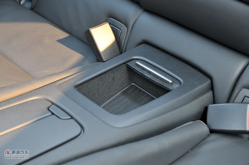 2011款宝马M3亚光磨砂板