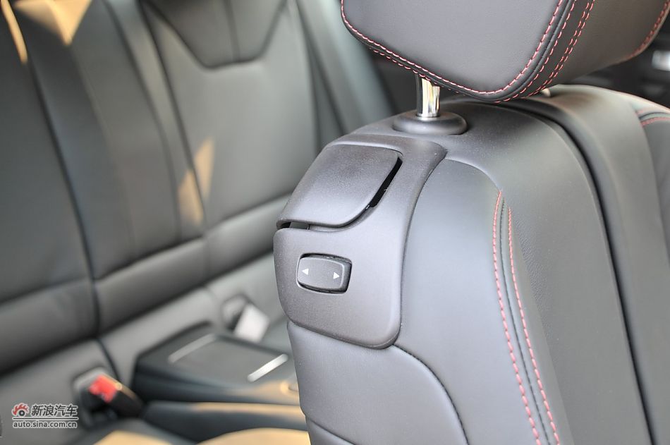 2011款宝马M3亚光磨砂板