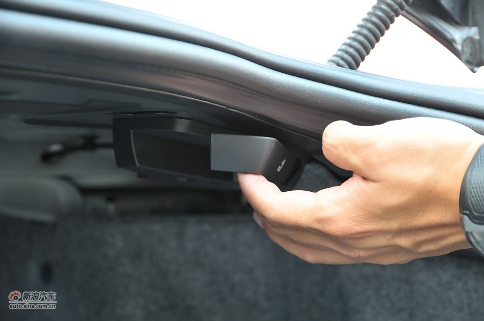 2011款宝马M3亚光磨砂板