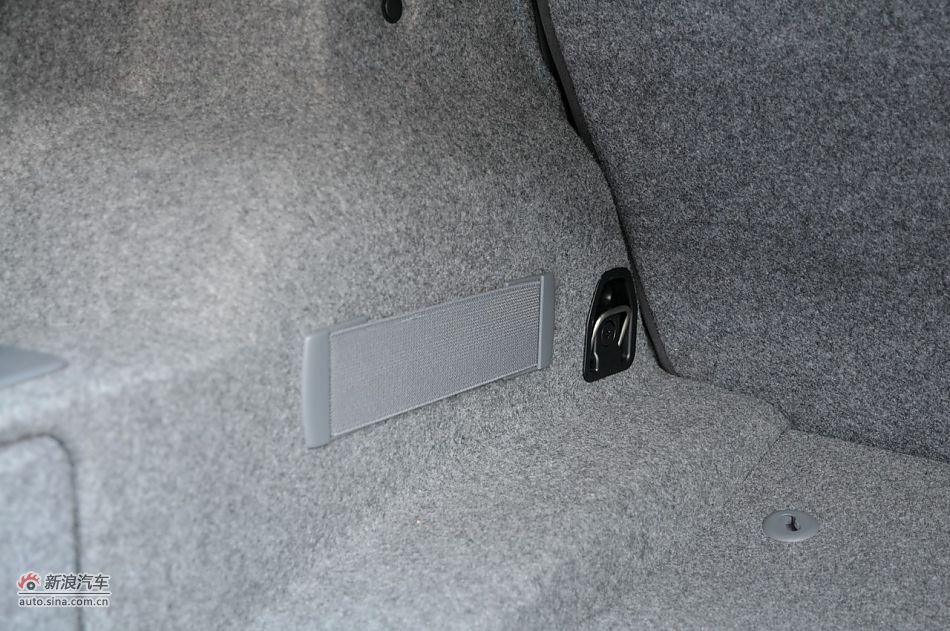 2011款宝马M3亚光磨砂板