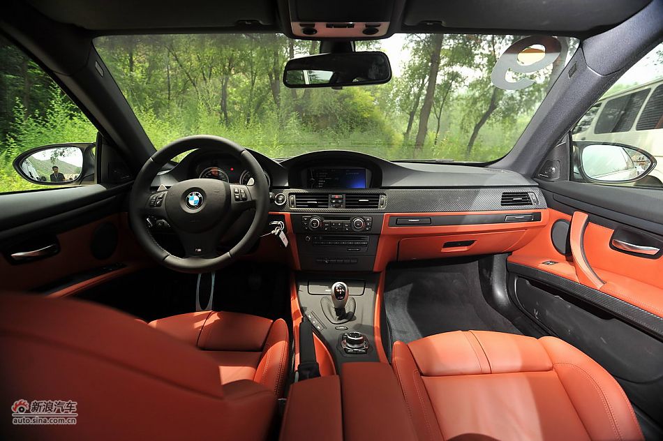 宝马M3碳纤车顶版