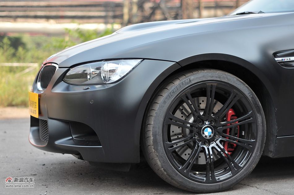 2011款宝马M3亚光磨砂板