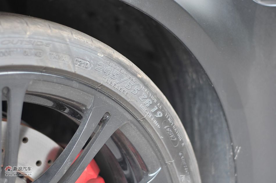 2011款宝马M3亚光磨砂板