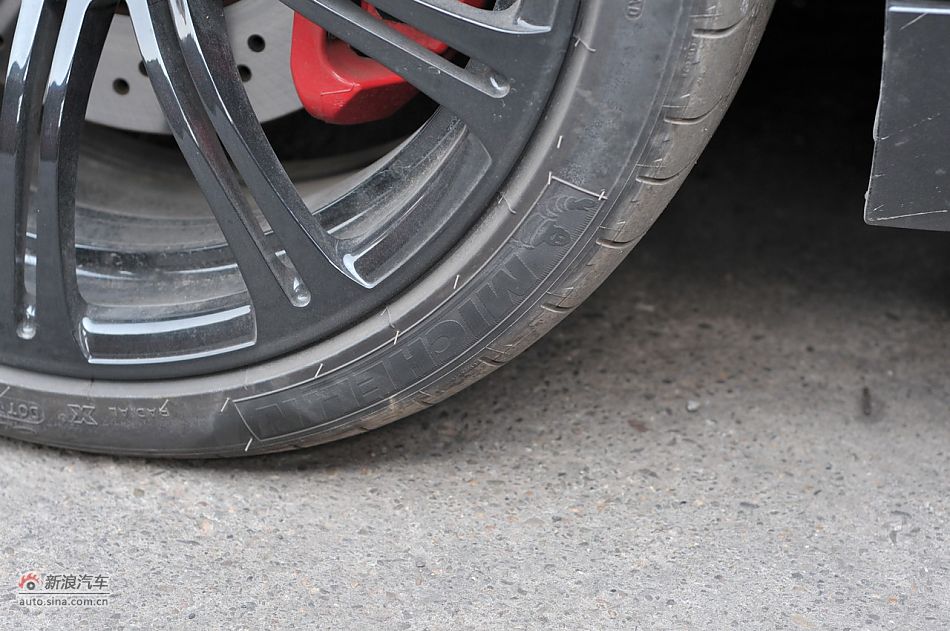 2011款宝马M3亚光磨砂板