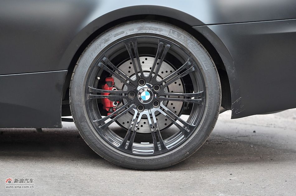 2011款宝马M3亚光磨砂板