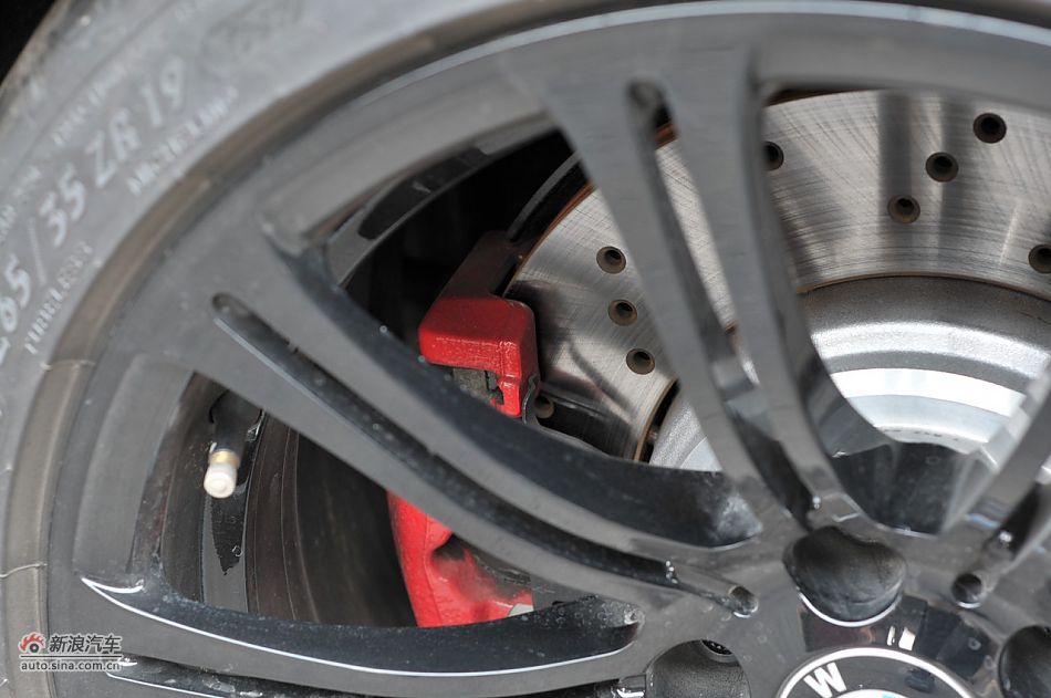 2011款宝马M3亚光磨砂板