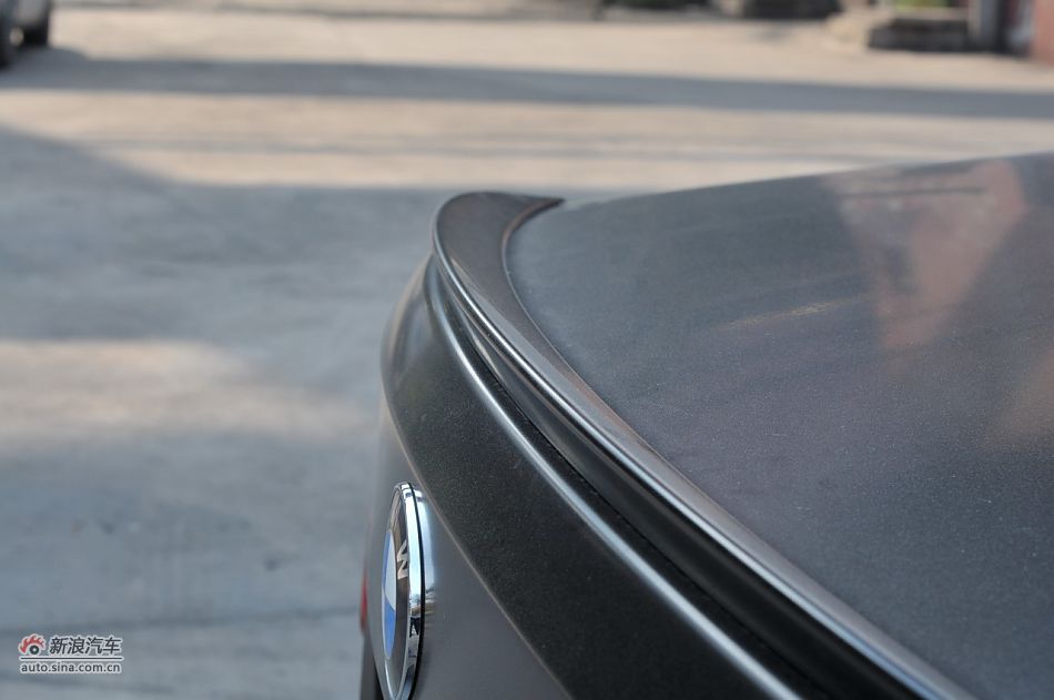 2011款宝马M3亚光磨砂板