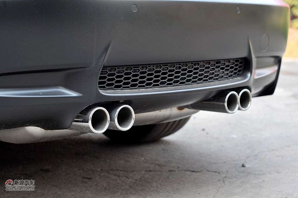 2011款宝马M3亚光磨砂板