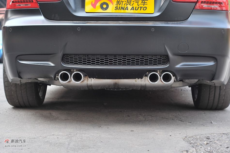 2011款宝马M3亚光磨砂板