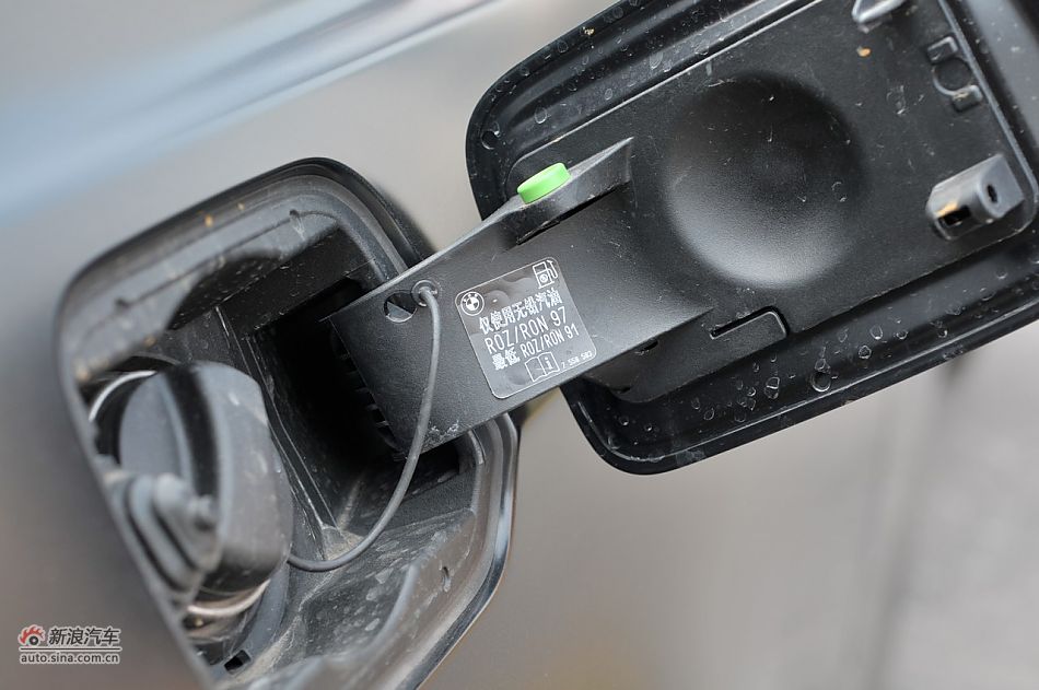 2011款宝马M3亚光磨砂板