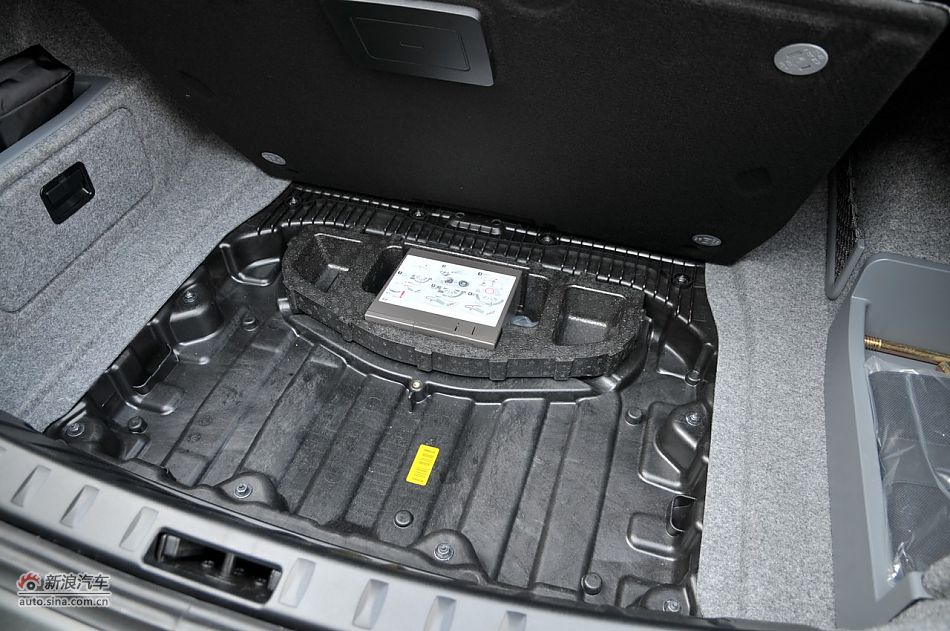 2011款宝马M3亚光磨砂板