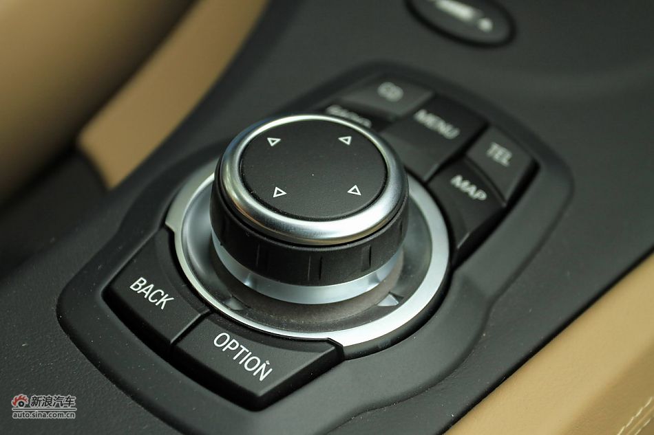 宝马M3碳纤车顶版