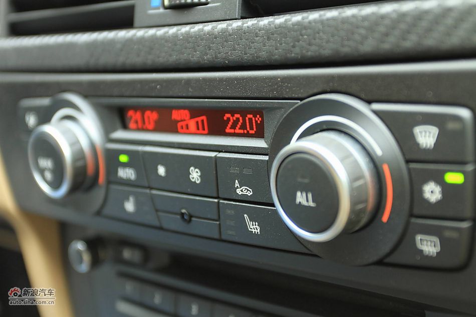 宝马M3碳纤车顶版