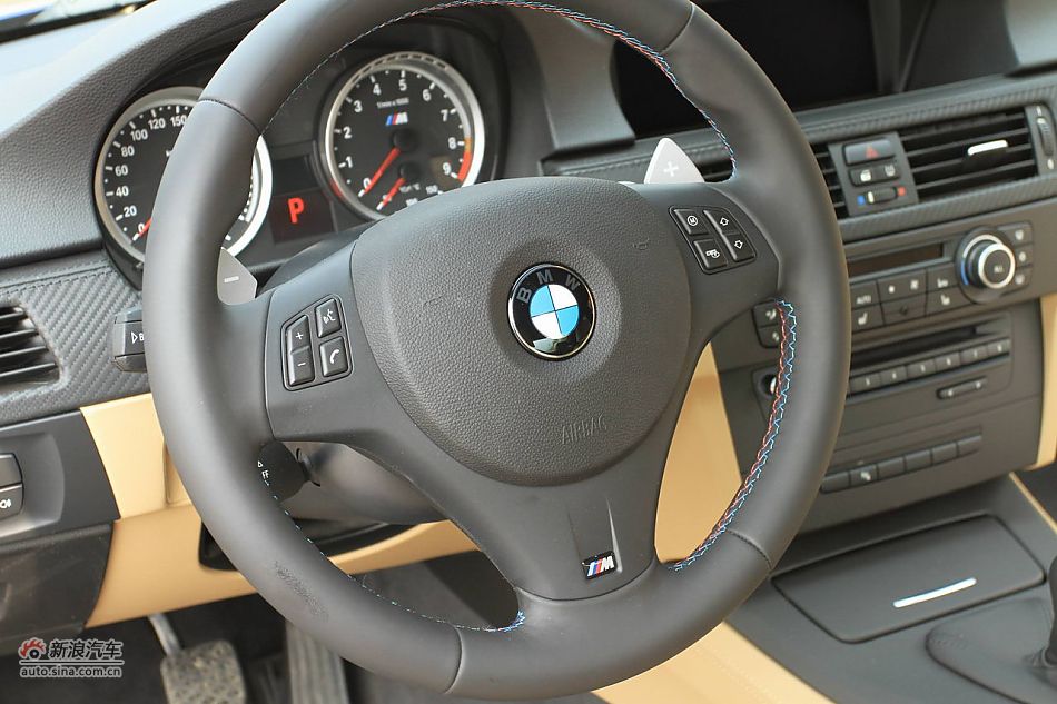 宝马M3碳纤车顶版