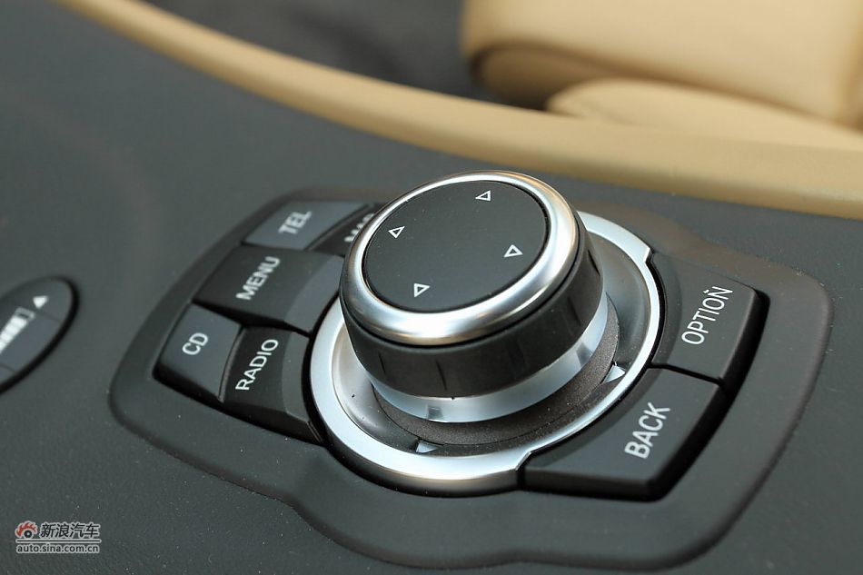 宝马M3碳纤车顶版