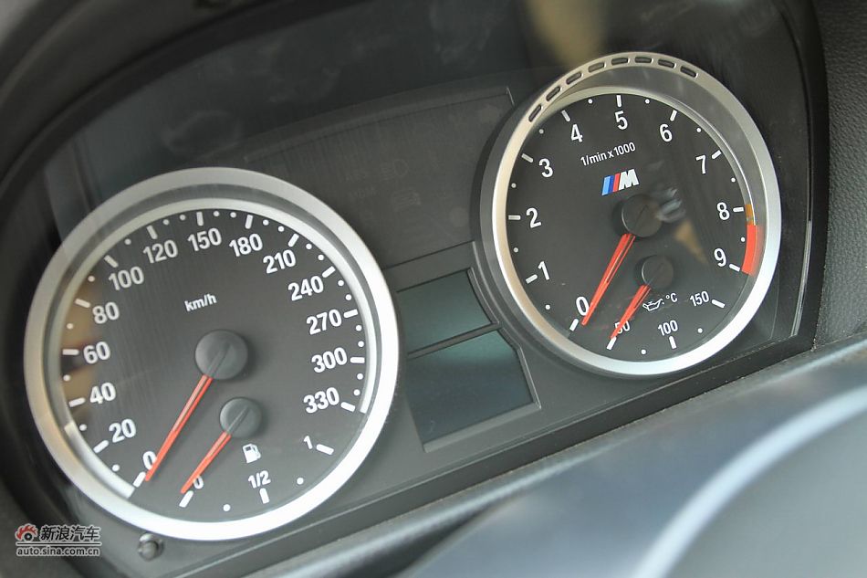 宝马M3碳纤车顶版