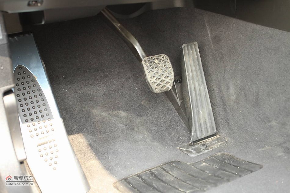 宝马M3碳纤车顶版