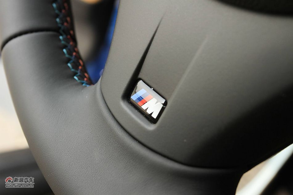 宝马M3碳纤车顶版