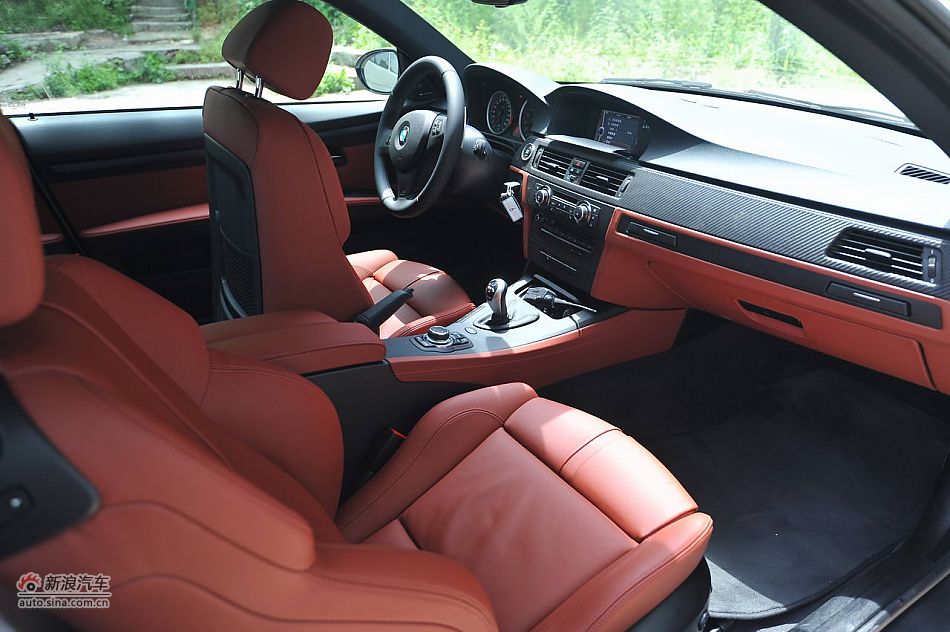 宝马M3碳纤车顶版