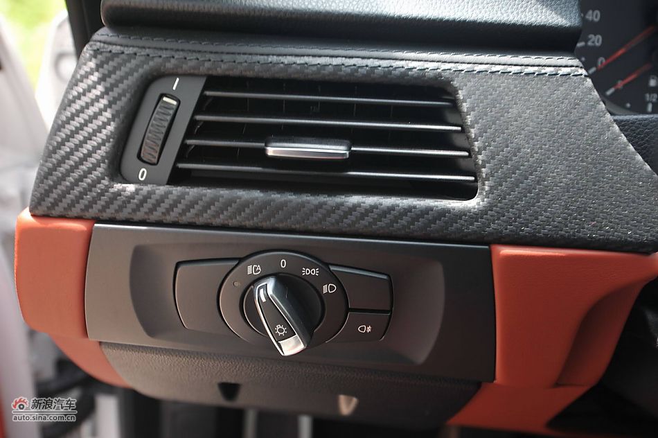 宝马M3碳纤车顶版