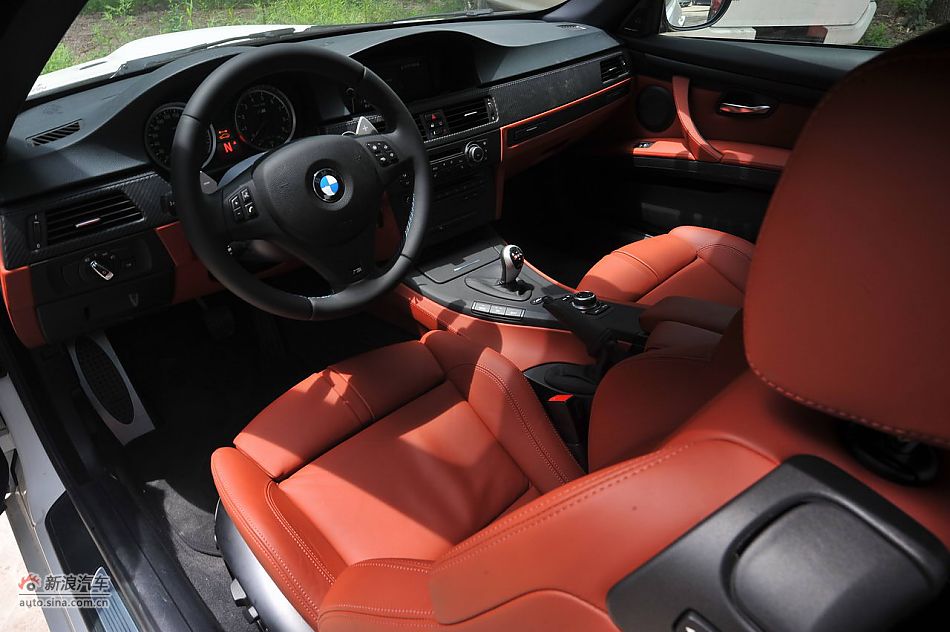 宝马M3碳纤车顶版