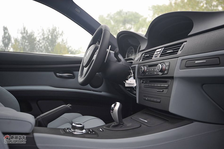 宝马M3碳纤车顶版