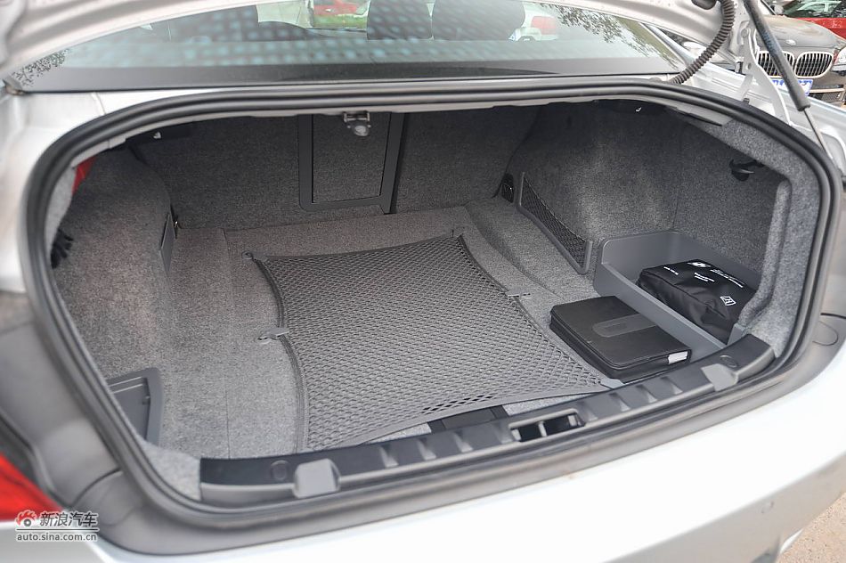 宝马M3碳纤车顶版