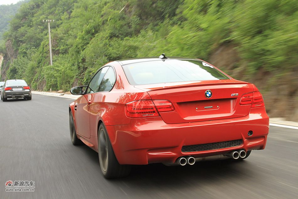 宝马M3碳纤车顶版