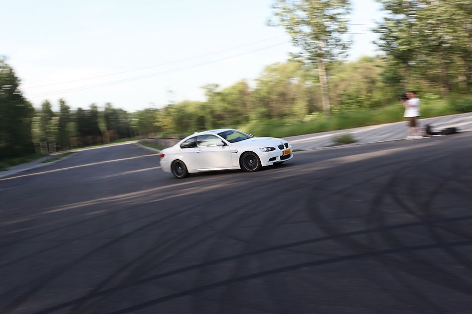 宝马M3外观图片