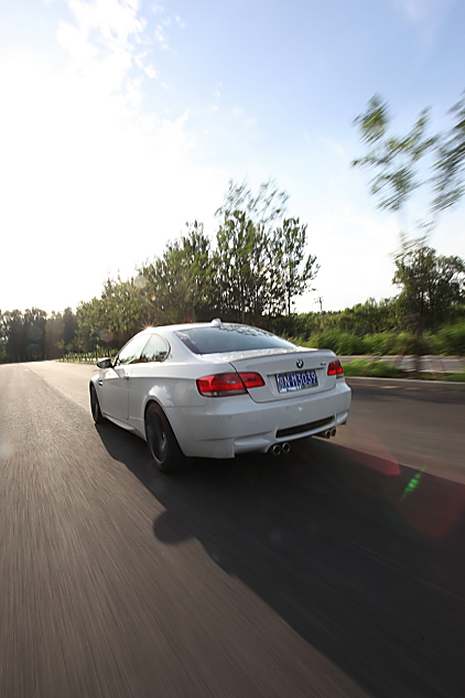 宝马M3外观图片