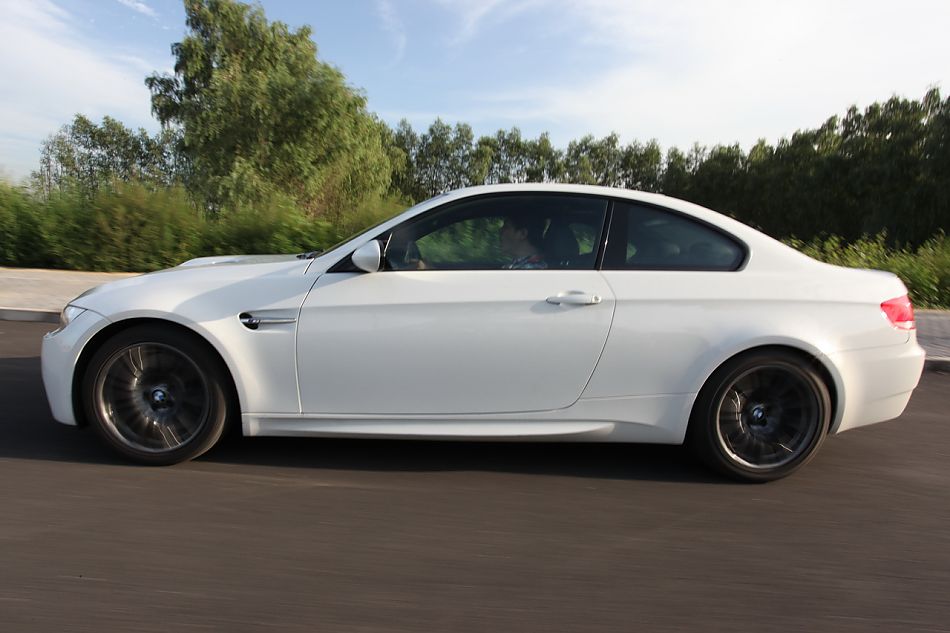 宝马M3外观图片