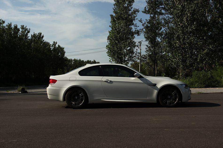 宝马M3外观图片